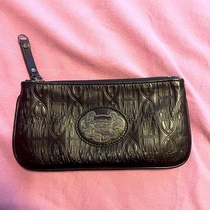 HAYDEN HARNETT WALT DISNEY collection Clutch